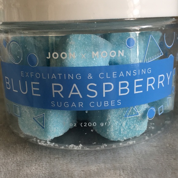 Joon & Moon Blue Raspberry Exfoliating & Cleansing Sugar Cubes 7 oz Tub NWT - Picture 3 of 12